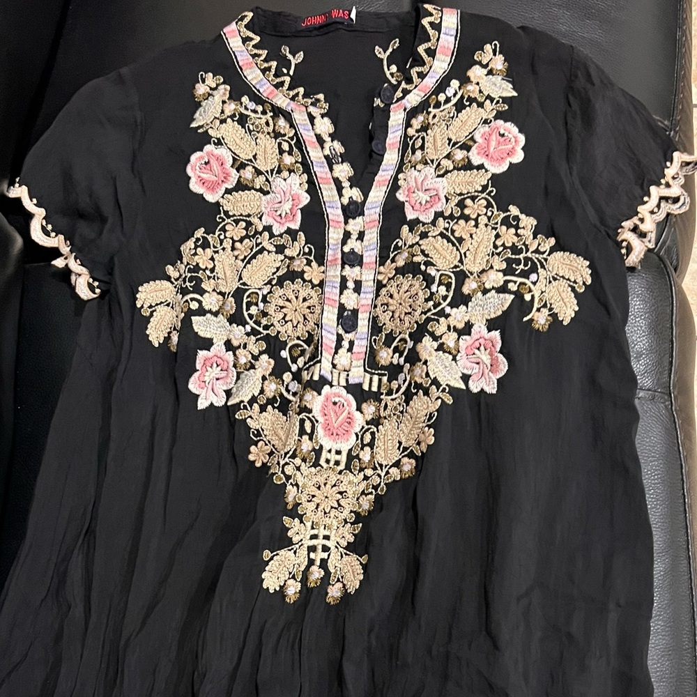 Johnny Was silk embroidered black tunic size XS